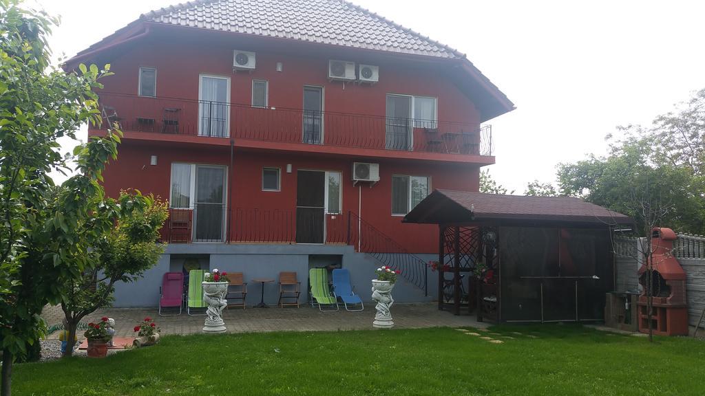 Family Pension Αράντ Εξωτερικό φωτογραφία